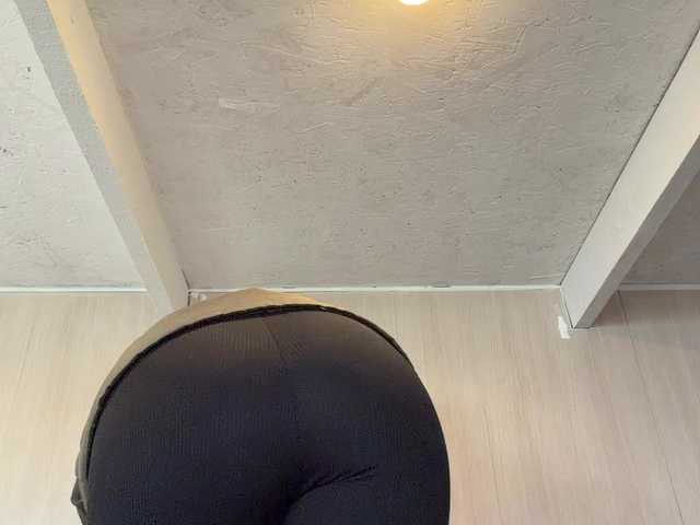  Adel-chocolatee chat room