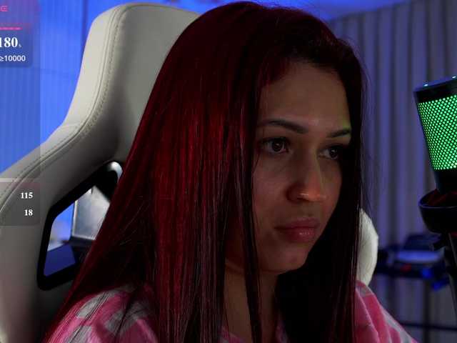 Adel-chocolatee live cam on BongaCams