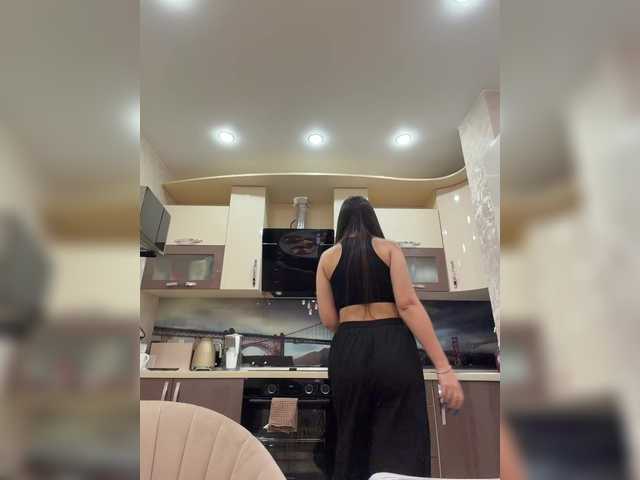 Adel-chocolatee's BongaCams show and profile