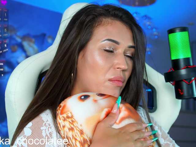 Adel-chocolatee live cam on BongaCams