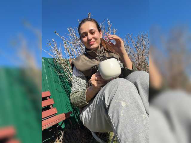 видео Adel-chocolatee