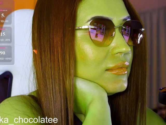Adel-chocolatee live cam on BongaCams
