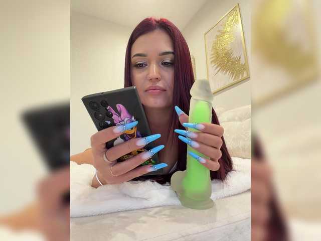 Adel-chocolatee live cam on BongaCams