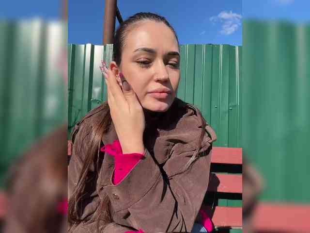 Anutka-chocolatee webcam