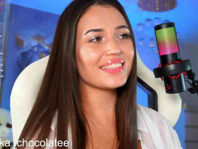 Adel-chocolatee