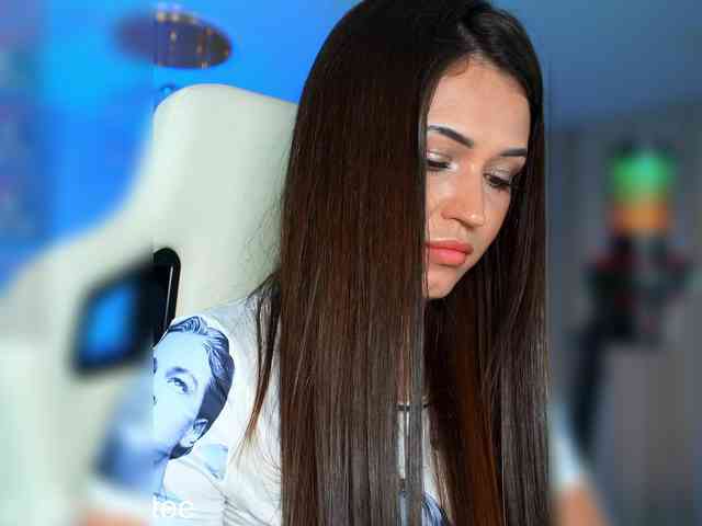 Anutka-chocolatee webcam