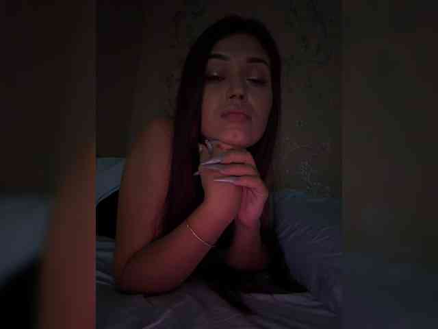 Anutka-chocolateee webcam