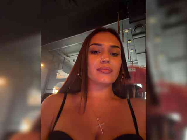 Anutka-chocolateee webcam