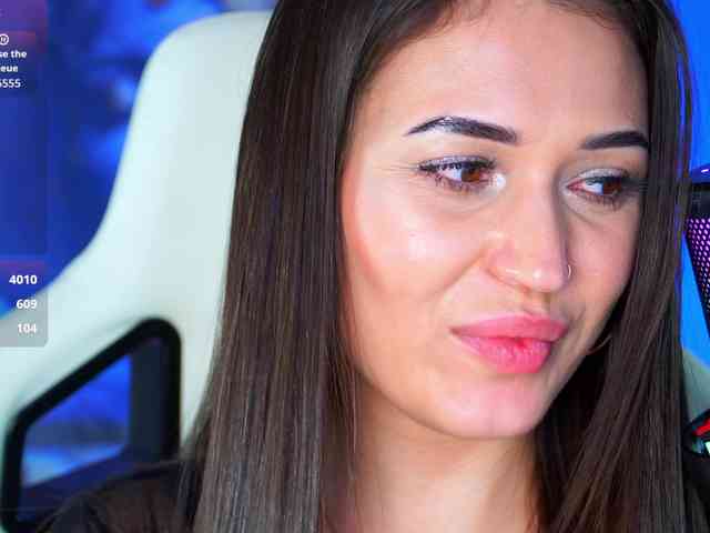 Anutka-chocolatee webcam