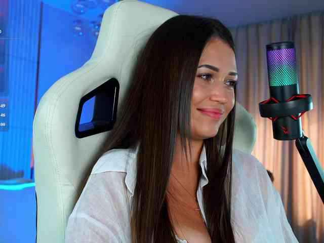 Anutka-chocolatee webcam