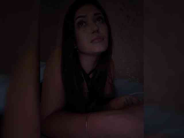 Anutka-chocolateee webcam