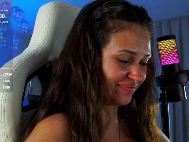 Anutka-chocolatee webcam