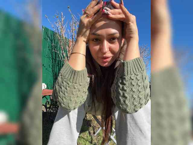 Model: Anutka-chocolatee