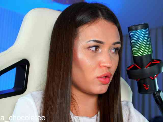 Anutka-chocolatee webcam