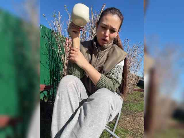 Anutka-chocolatee webcam