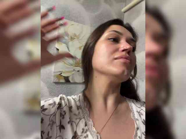 Anutka-chocolatee webcam