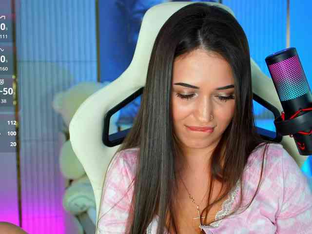 Anutka-chocolatee webcam