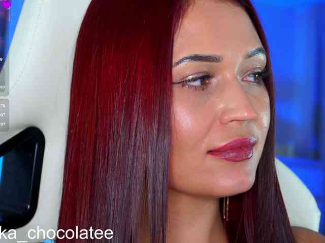 Adel-chocolatee