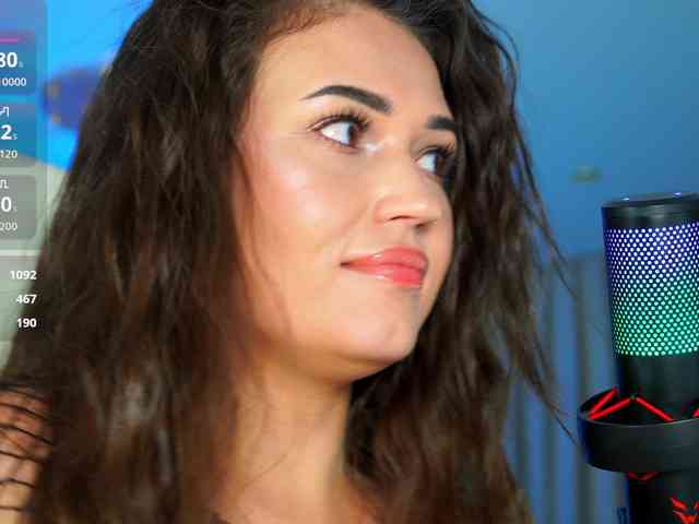 Anutka-chocolatee webcam