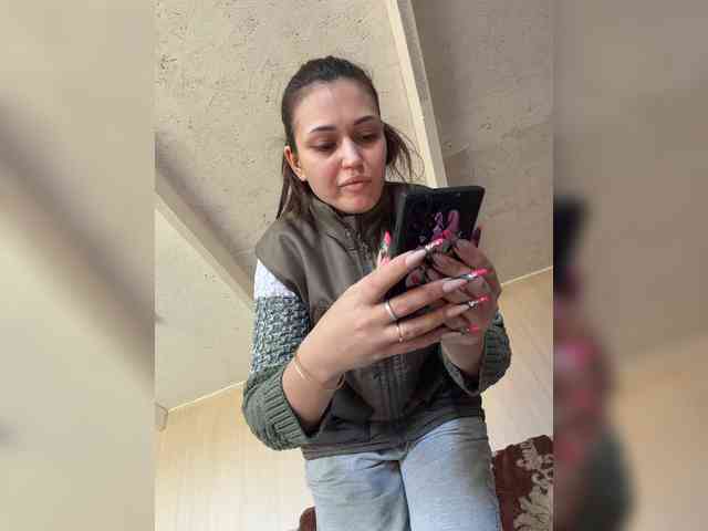 Anutka-chocolatee webcam