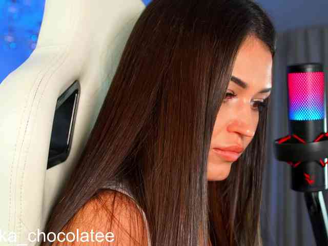Anutka-chocolatee webcam