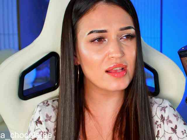 Anutka-chocolatee webcam