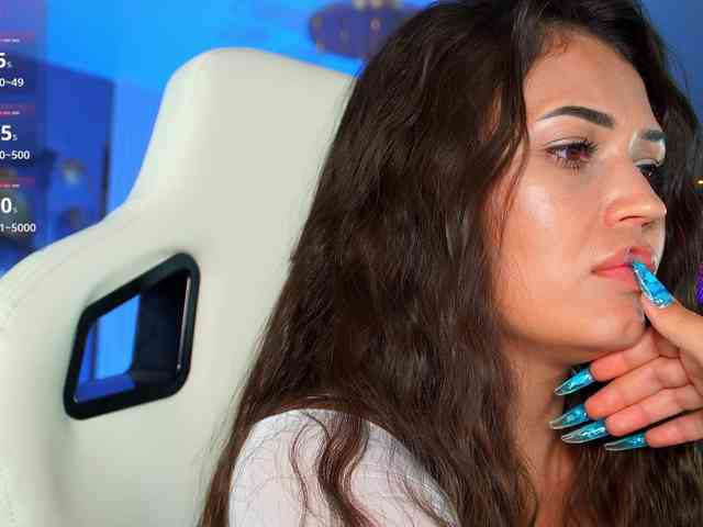 Anutka-chocolatee webcam