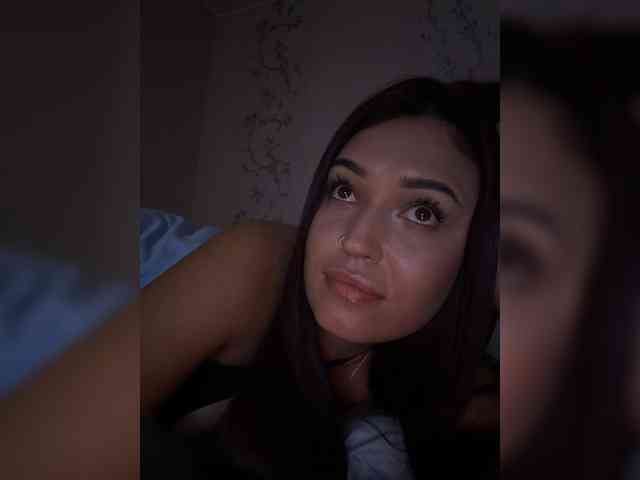Anutka-chocolateee webcam