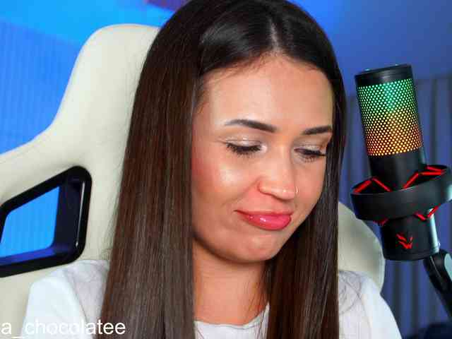 Anutka-chocolatee webcam