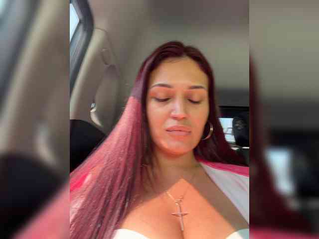 Anutka-chocolateee webcam