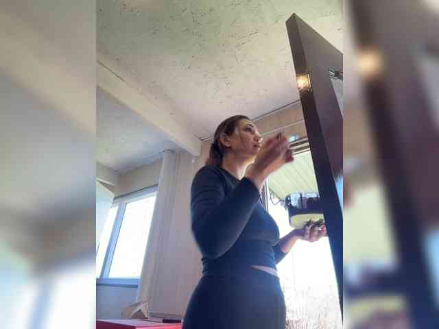 Model: Anutka-chocolatee