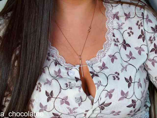 Anutka-chocolatee webcam