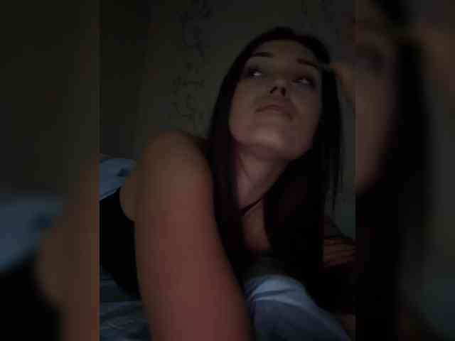 Anutka-chocolateee webcam