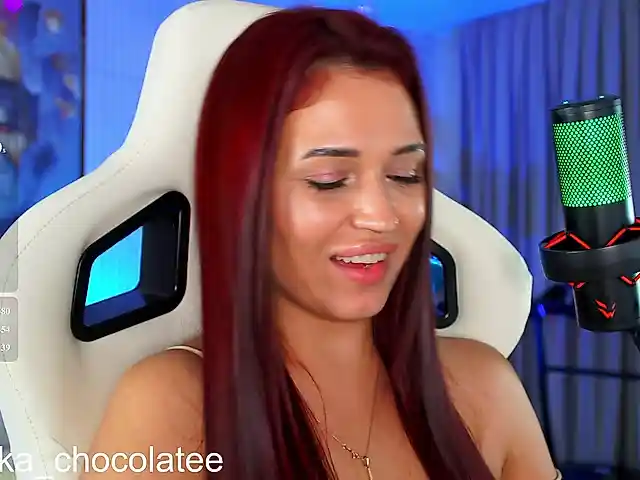 Adel-chocolatee