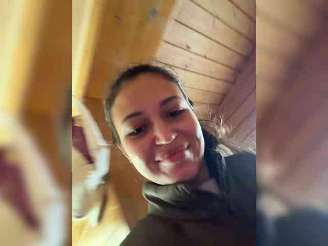 Model: Anutka-chocolatee