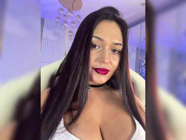 Adel-chocolatee