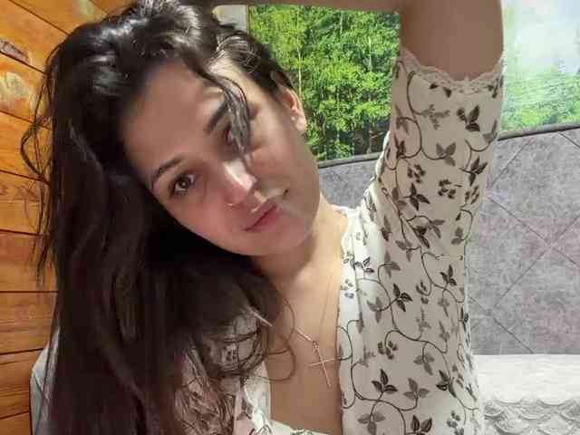 Model: Anutka-chocolatee