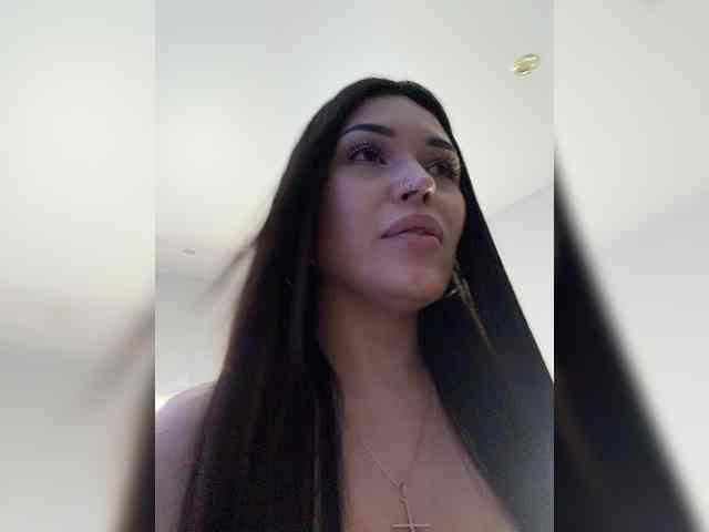 Anutka-chocolatee webcam