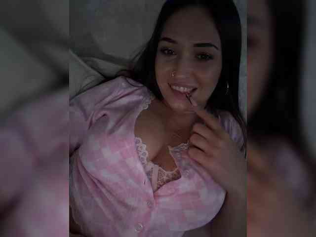 Anutka-chocolatee webcam