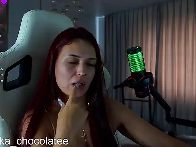 Adel-chocolatee