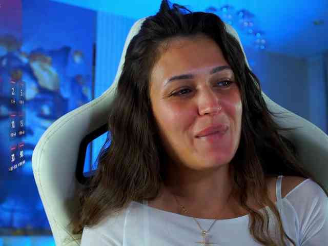 Anutka-chocolatee webcam
