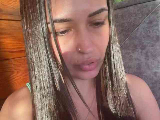 Anutka-chocolatee webcam