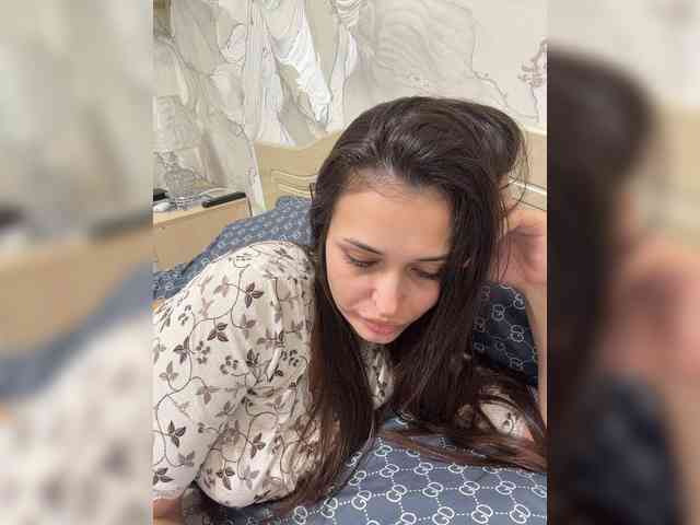 Model: Anutka-chocolatee