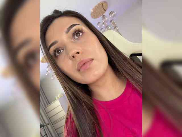 Anutka-chocolatee webcam