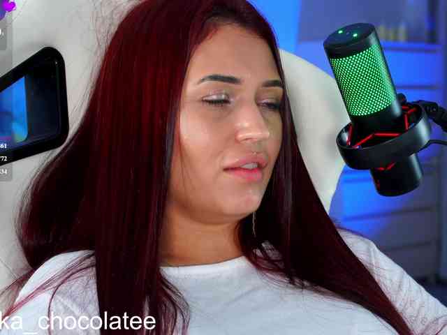 Anutka-chocolateee webcam