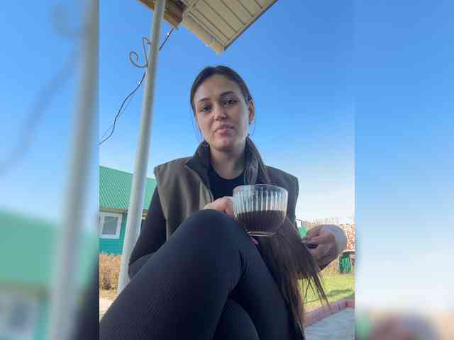 Model: Anutka-chocolatee