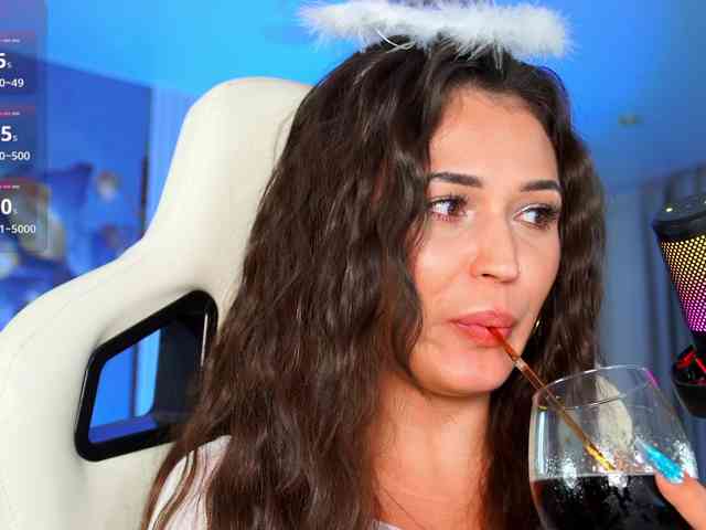 Anutka-chocolatee webcam