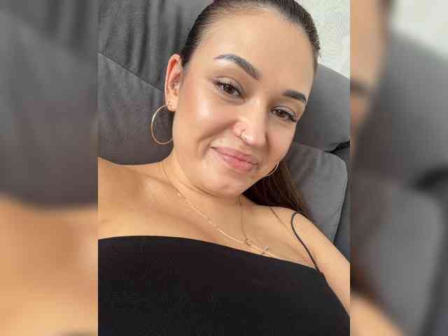 Anutka-chocolatee webcam