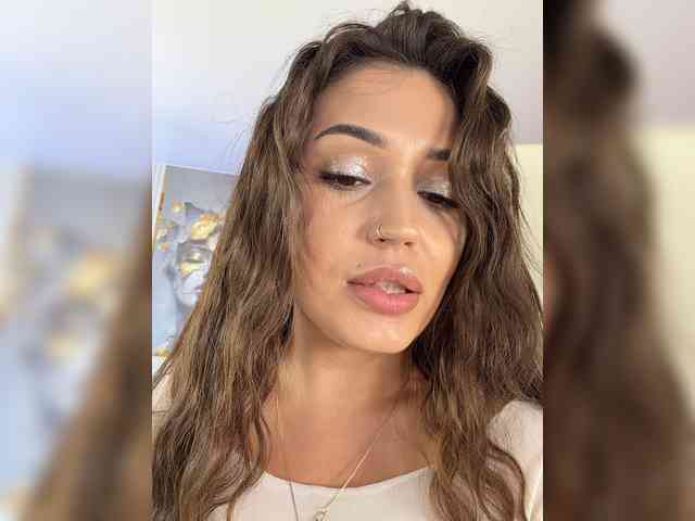 Anutka-chocolatee webcam