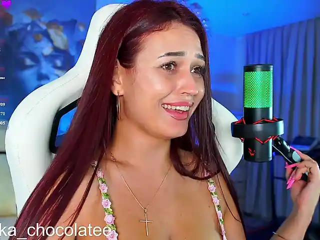 Adel-chocolatee